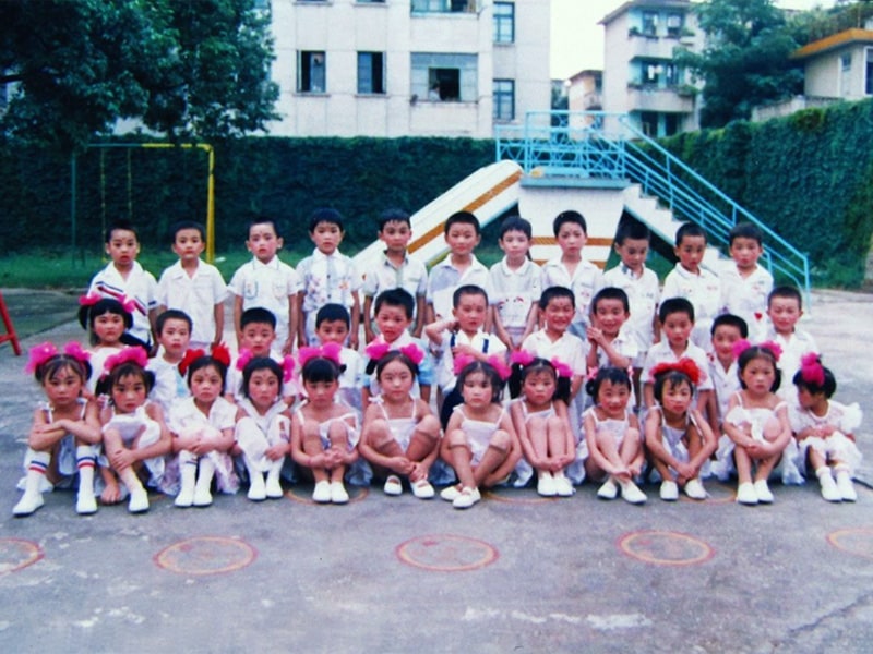 1990年廠職工幼兒園在六一前夕進行彙報表演